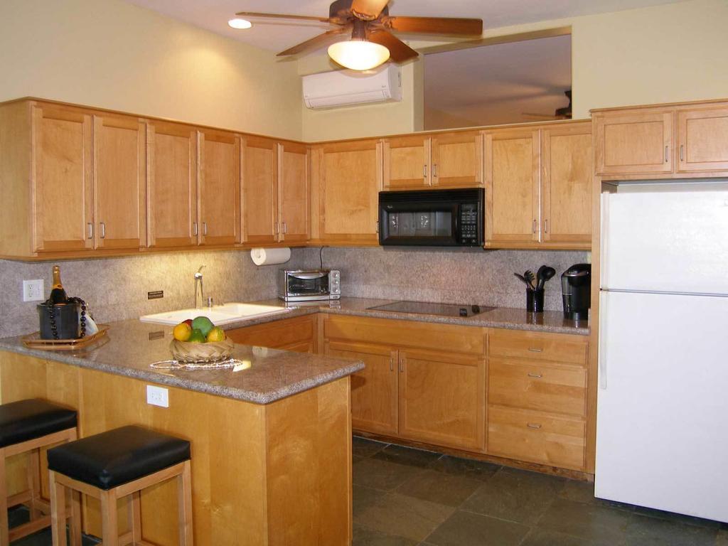 Aloha Aku Inn & Suites Kihei Pokój zdjęcie