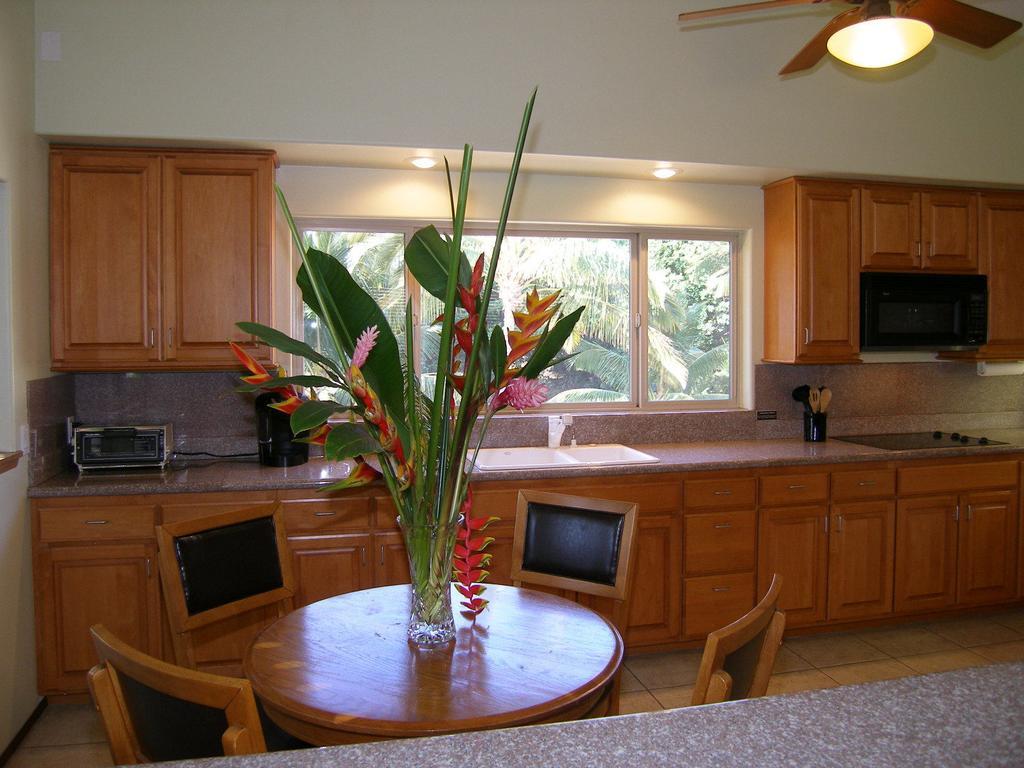 Aloha Aku Inn & Suites Kihei Pokój zdjęcie