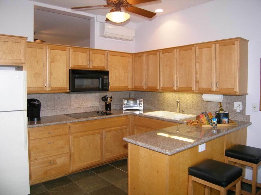 Aloha Aku Inn & Suites Kihei Pokój zdjęcie