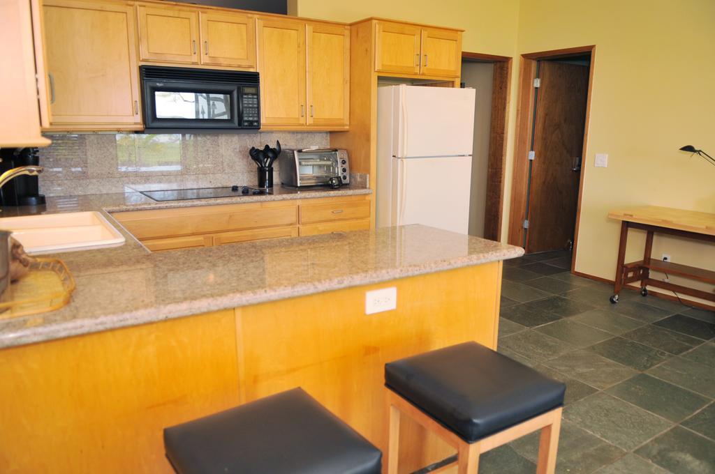 Aloha Aku Inn & Suites Kihei Pokój zdjęcie